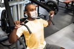 ماسک زدن هنگام ورزش سنگین، توانایی تمرین را کاهش نمی‌دهد