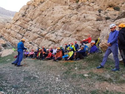 حضور مربیان خوزستانی در بازآموزی مربیان در حوزه ورزشی کوهپیمایی