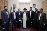 مدیر عامل صندوق کارآفرینی امید با آیت الله حسینی بوشهری دیدار کرد